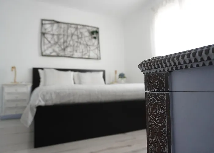 Alojamento de Acomodação e Pequeno-almoço Casa Do Ze - Al 3*